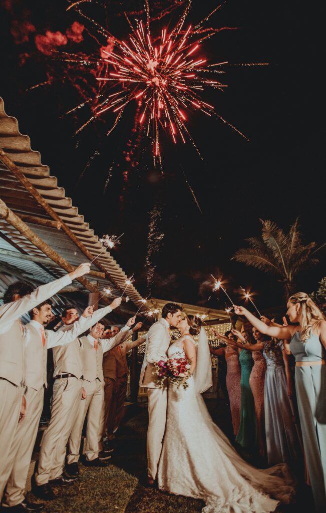 wedding send off tips for grand exit sparkler exit